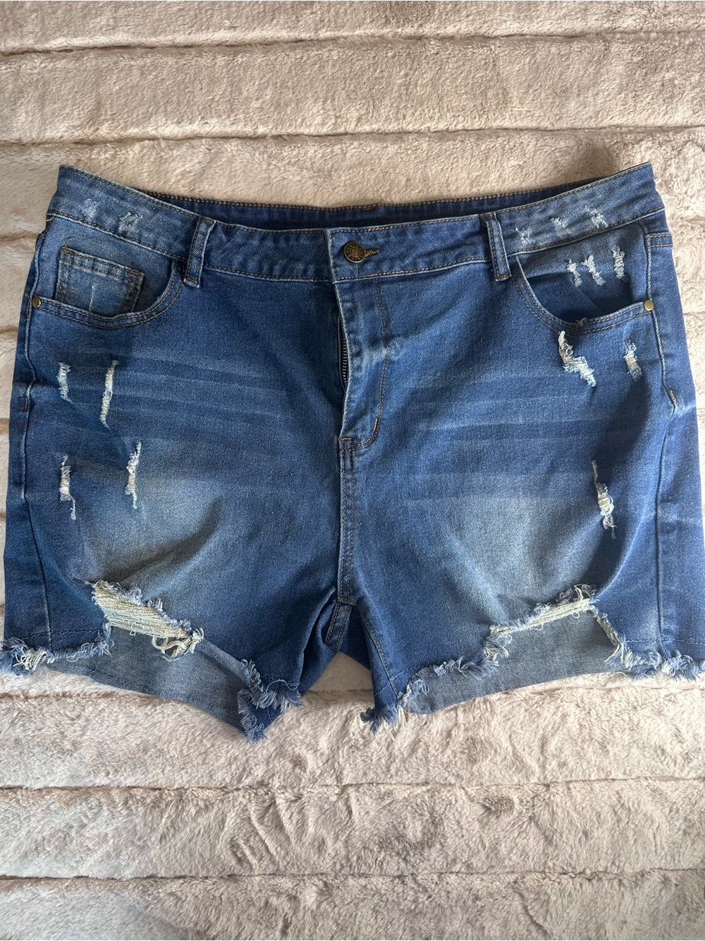 Curvy Blue Distressed Denim Jort with 3 inches Inseam, 2xl